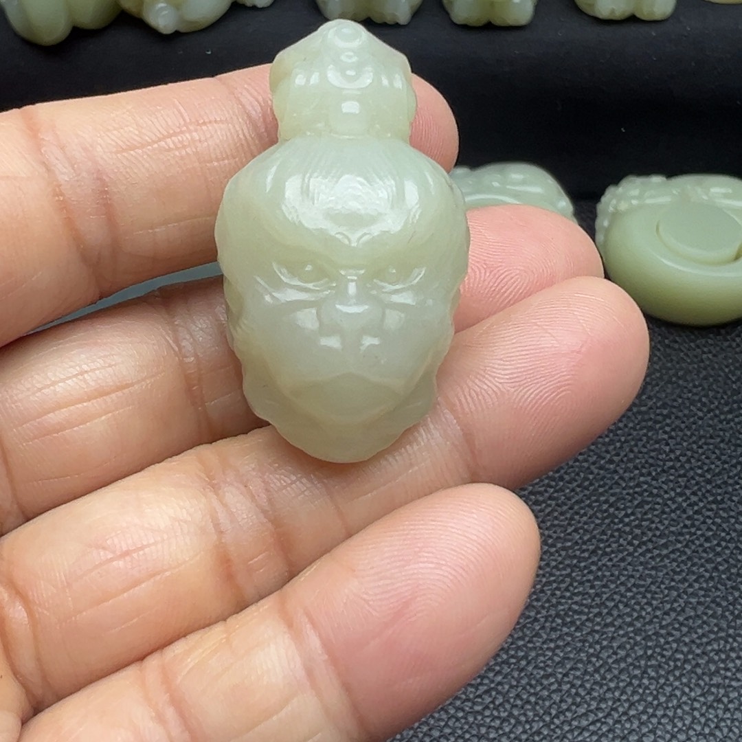 和田玉（糖玉）未镶嵌吊坠(不含链)