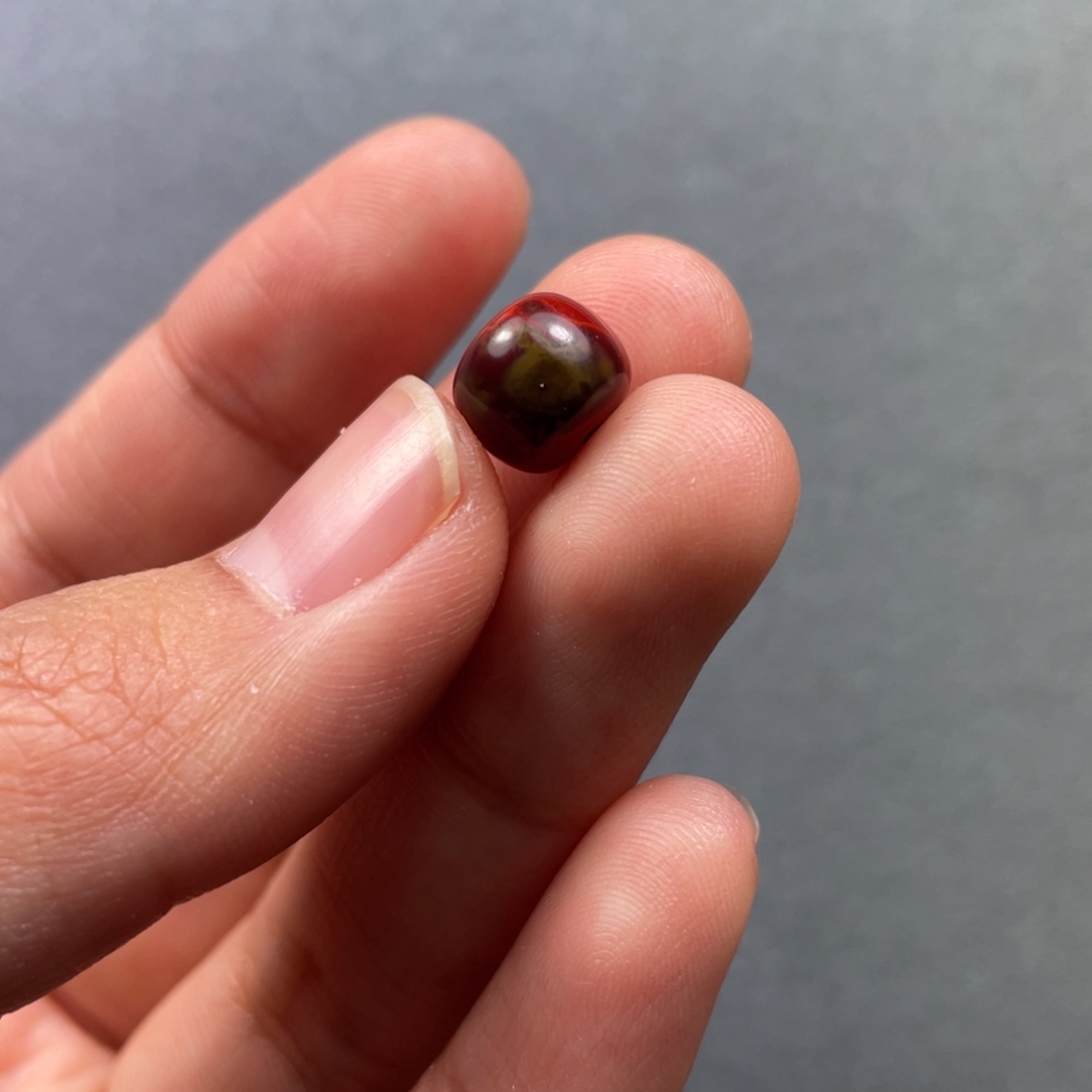 怀***形南红玛瑙未镶嵌配饰8.4mm