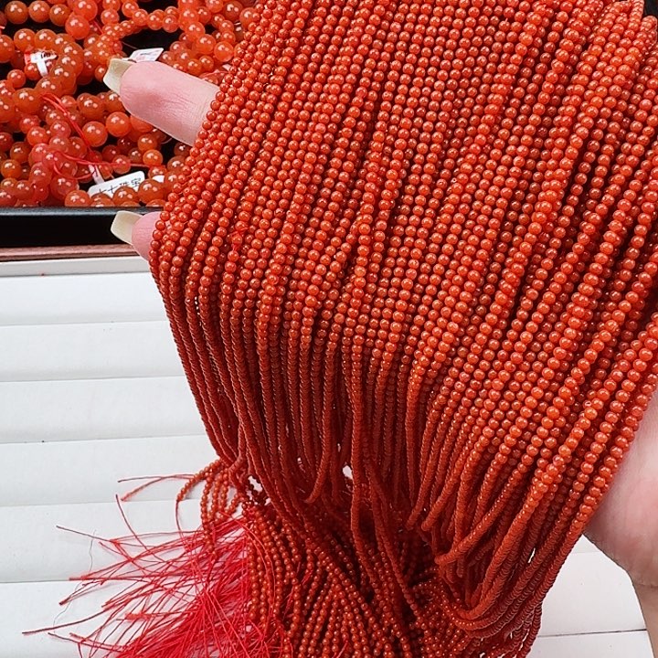 南红玛瑙阿东寨卡2毫米小米珠一根38厘米未镶嵌