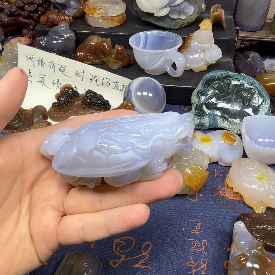 半***醒玛瑙/玉髓未镶嵌珠宝奇石