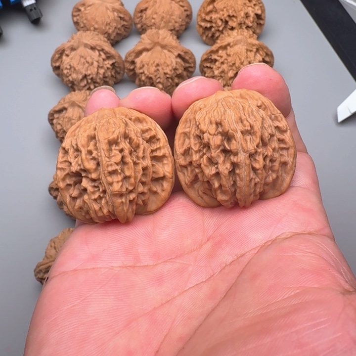 文玩核桃把件山地楼37