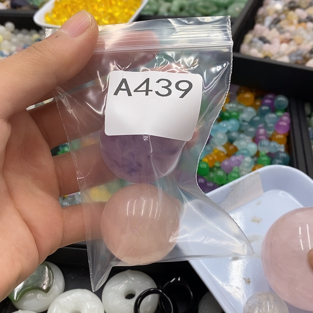 咭***洁合金颈饰玛瑙/玉髓