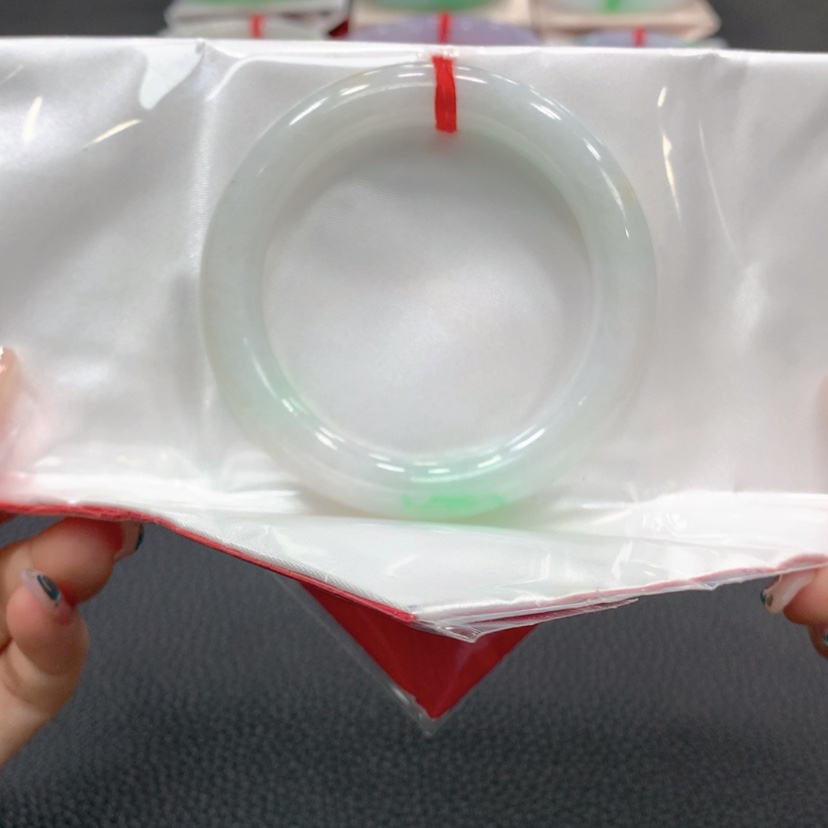 【闪购商品】翡翠手镯未镶嵌翡翠