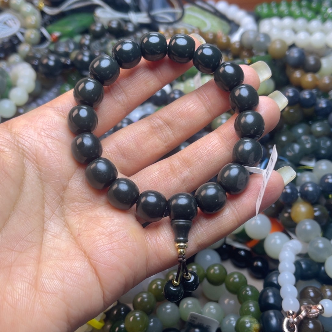 和田玉未镶嵌手链