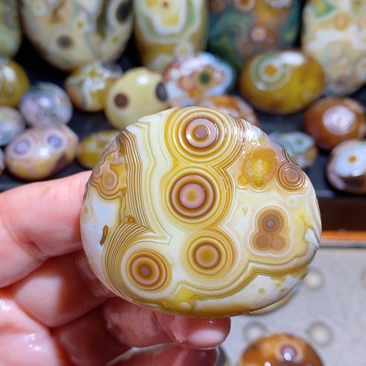 未镶嵌玛瑙/玉髓珠宝半成品123