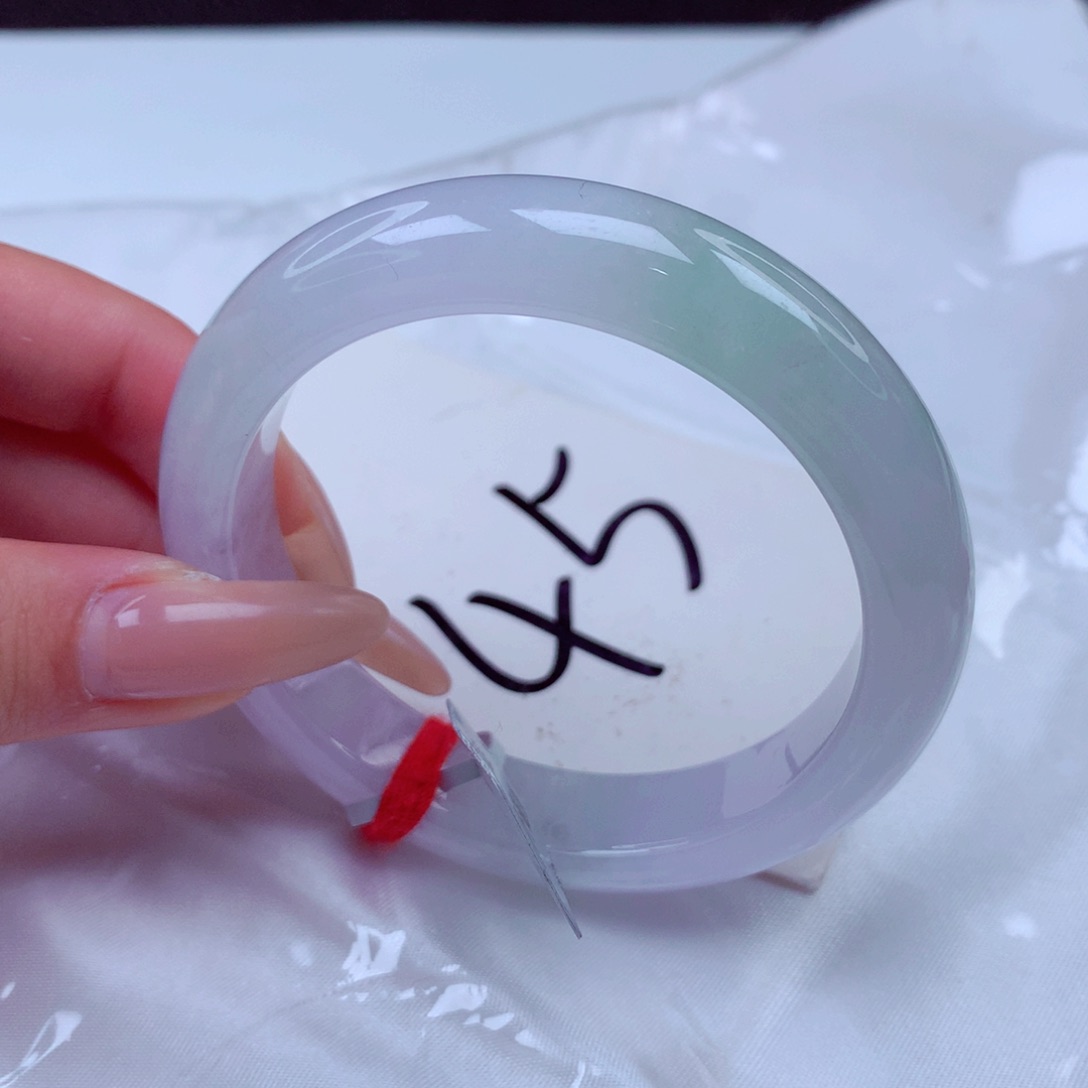 翡翠手镯未镶嵌翡翠51