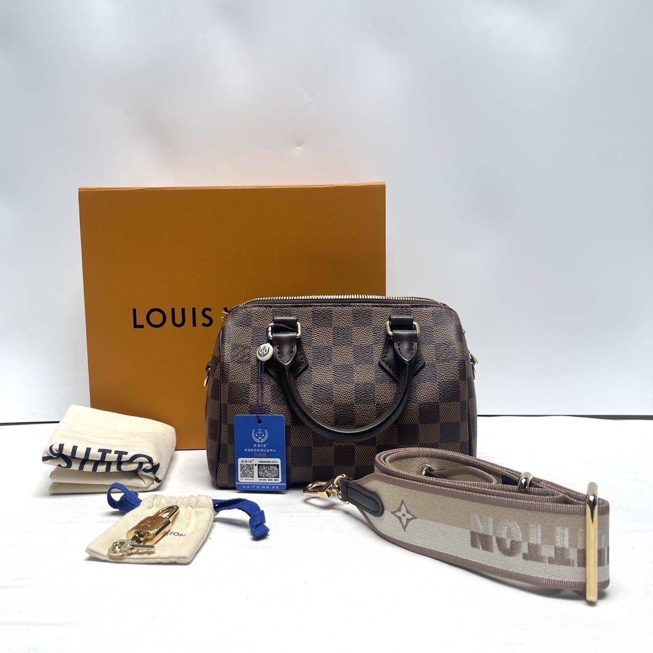 胖虎安安/路易威登/95新/公价0/箱包/两用包/31B2501230125