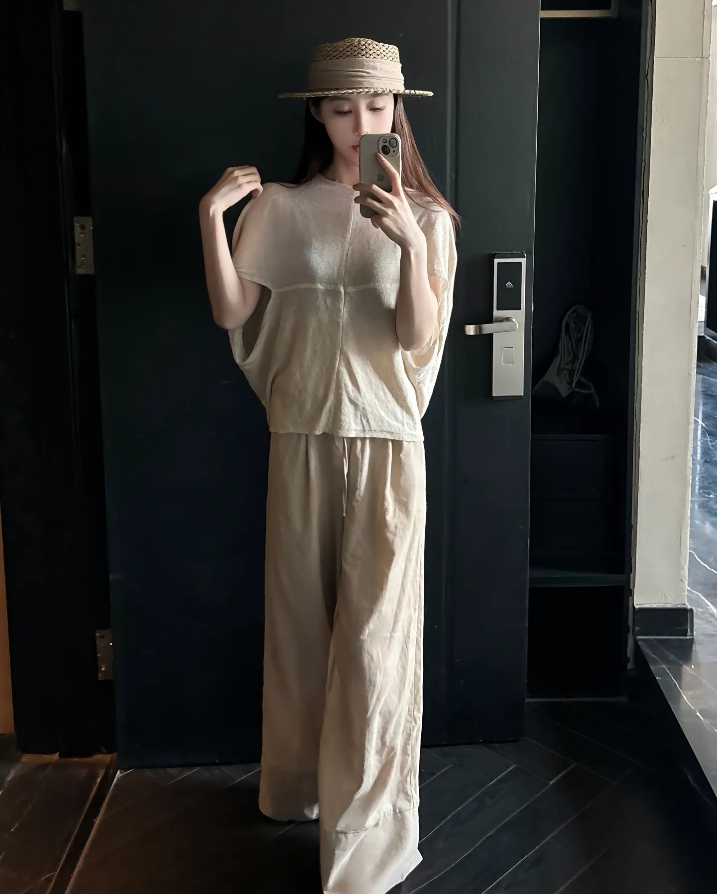 娇颜女装精品外套（以直播间实物为准）样衣尾货 默认瑕疵 介意勿拍