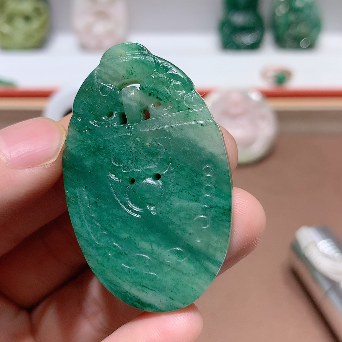 独山玉挂件未镶嵌