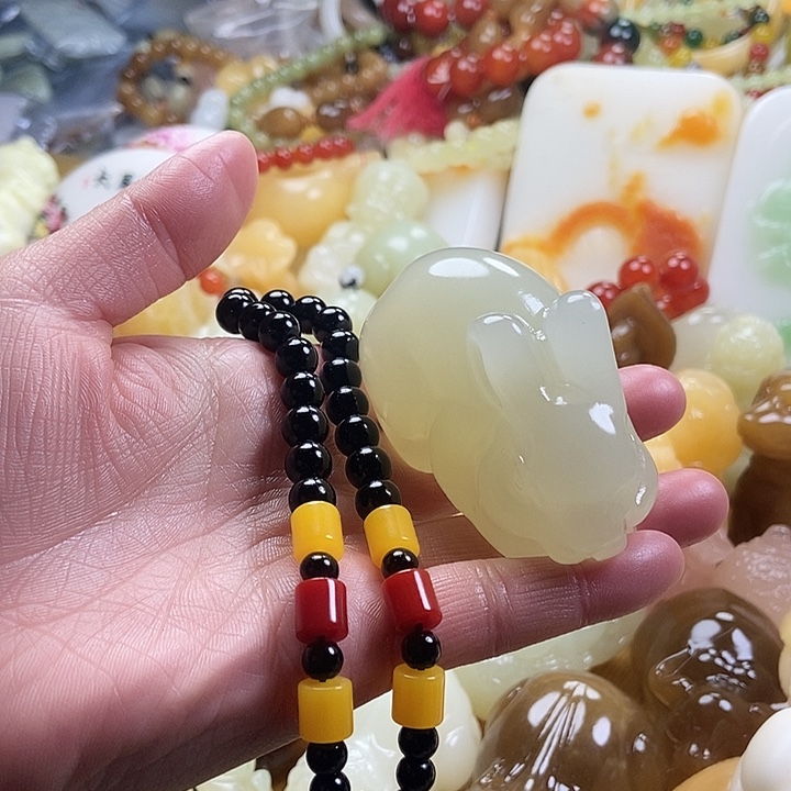 布***拉完全开放手把件兔子