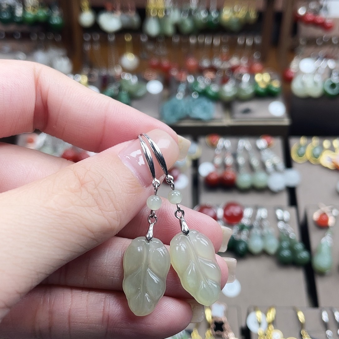 和田玉银S925镶嵌耳饰