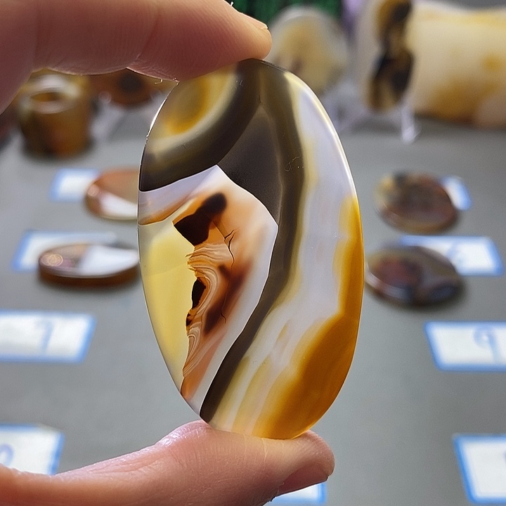 玛瑙/玉髓未镶嵌珠宝半成品106