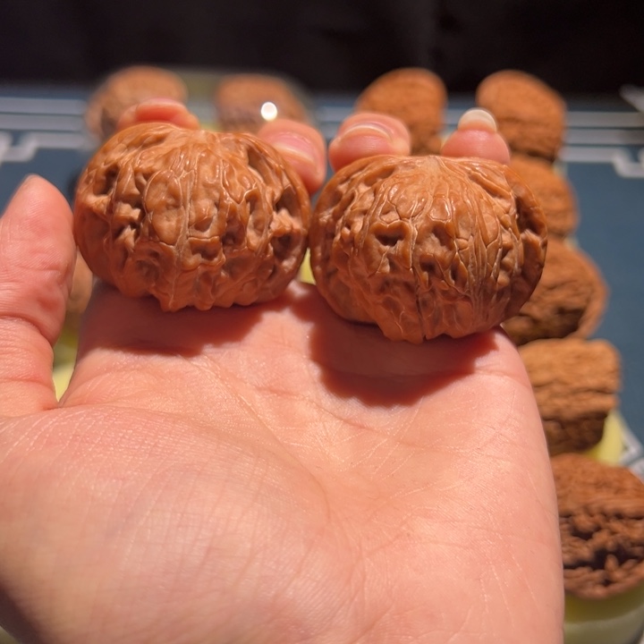 l***4文玩核桃把件山地磨43尺全品