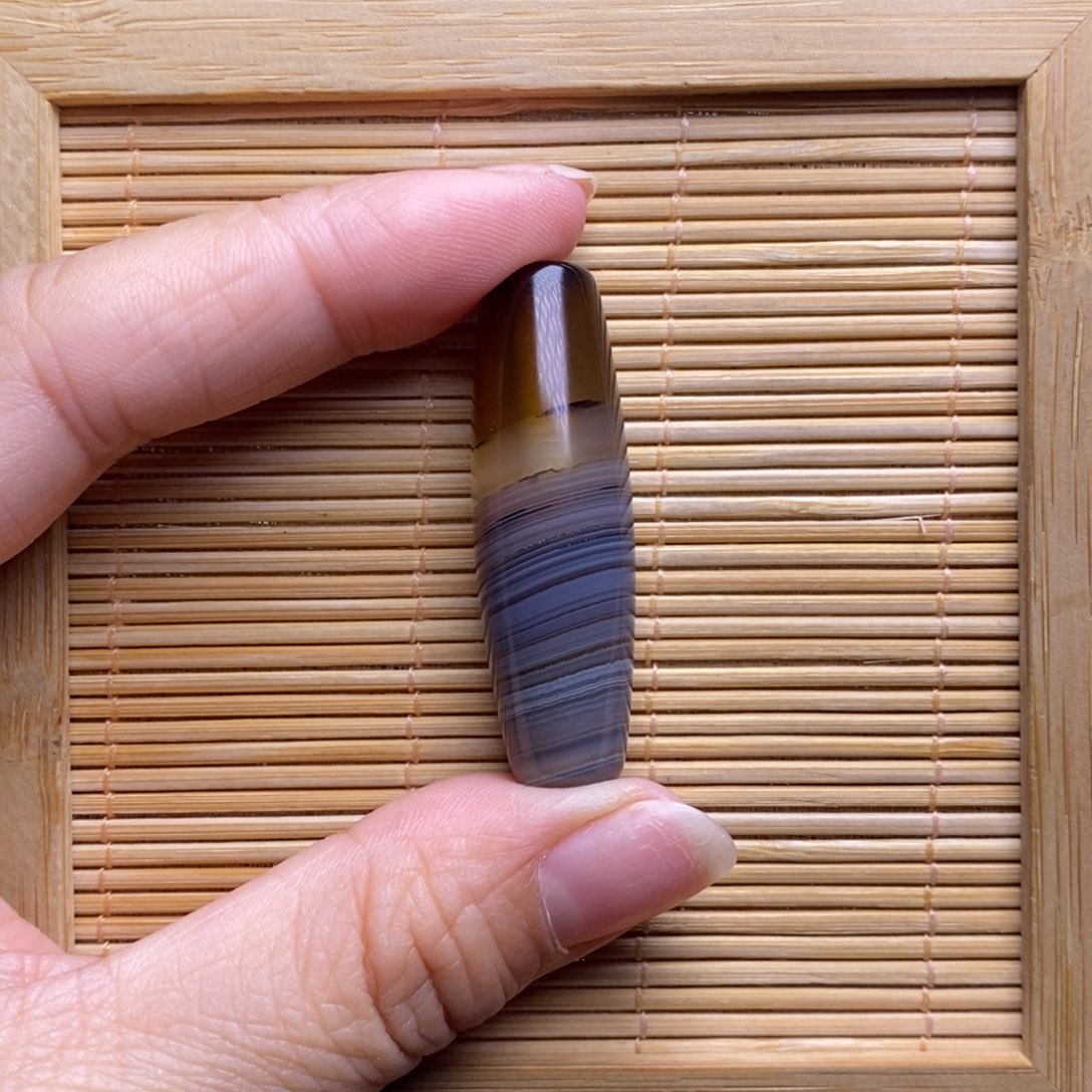 邕***7玛瑙/玉髓未镶嵌珠宝半成品