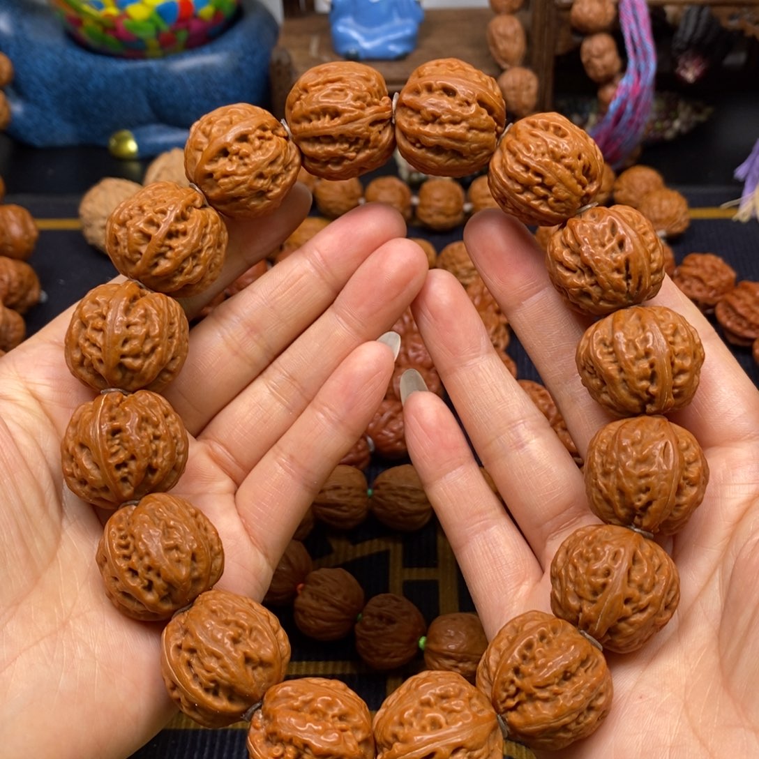 桃核手串麒麟肉筋