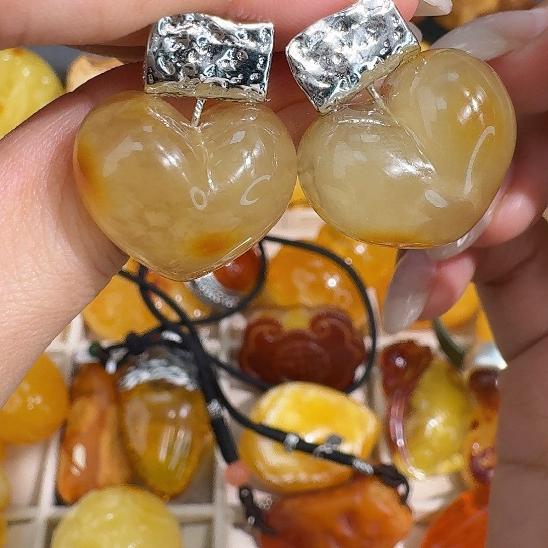 天***～琥珀足金镶嵌裸石我