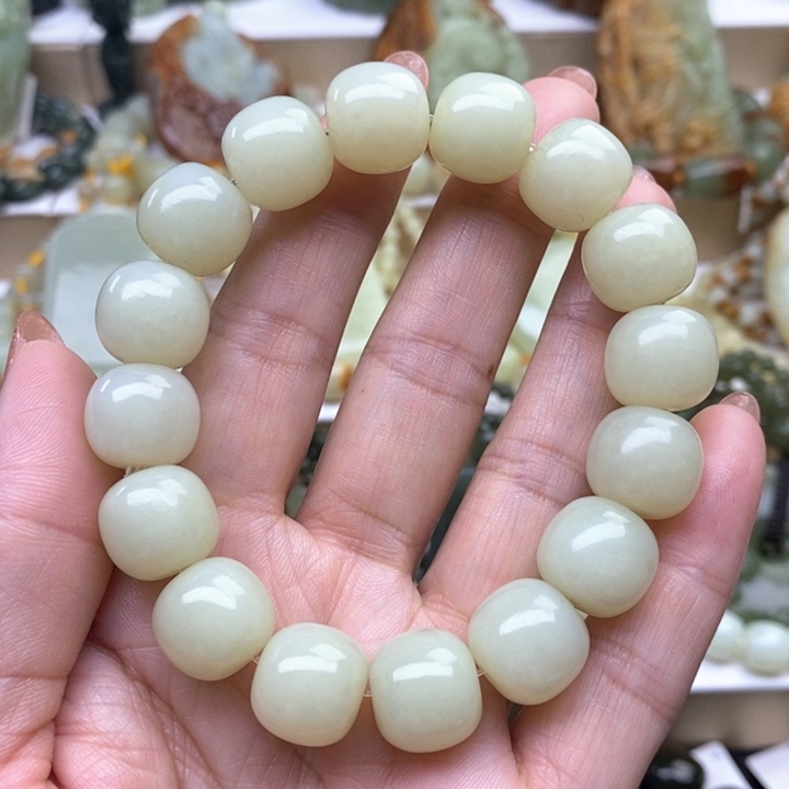 未镶嵌透闪石质玉手串