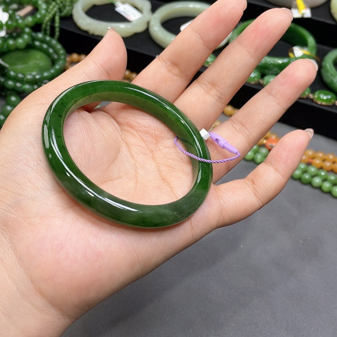 和田玉手镯59圈口5未镶嵌