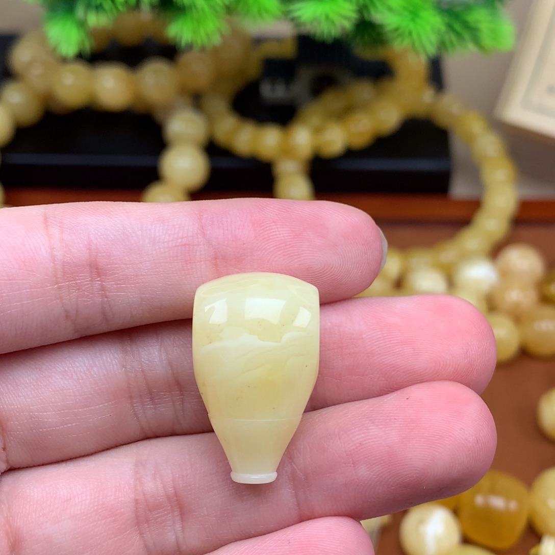 未镶嵌琥珀手链815