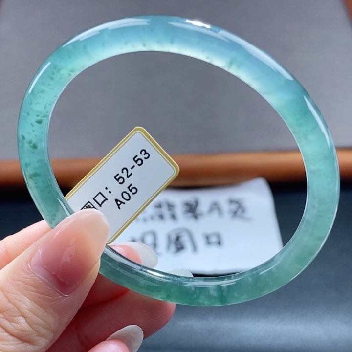 翡翠未镶嵌手镯翡翠手镯33