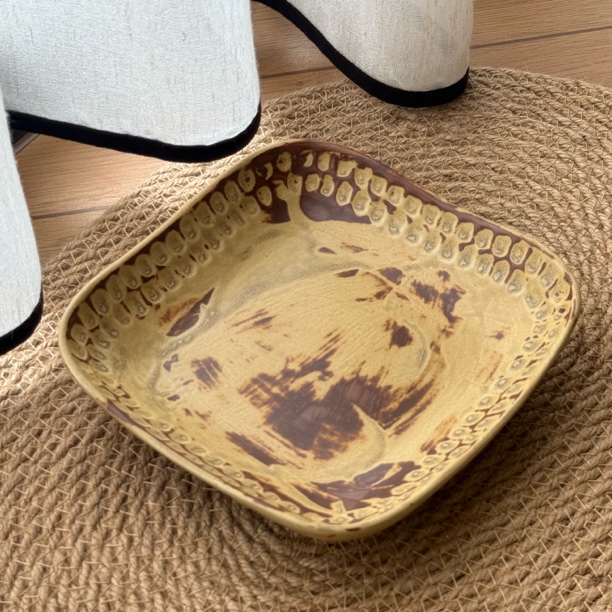 焦野复古锤纹方盘做旧复古釉下彩刷纹虎皮色四边碟