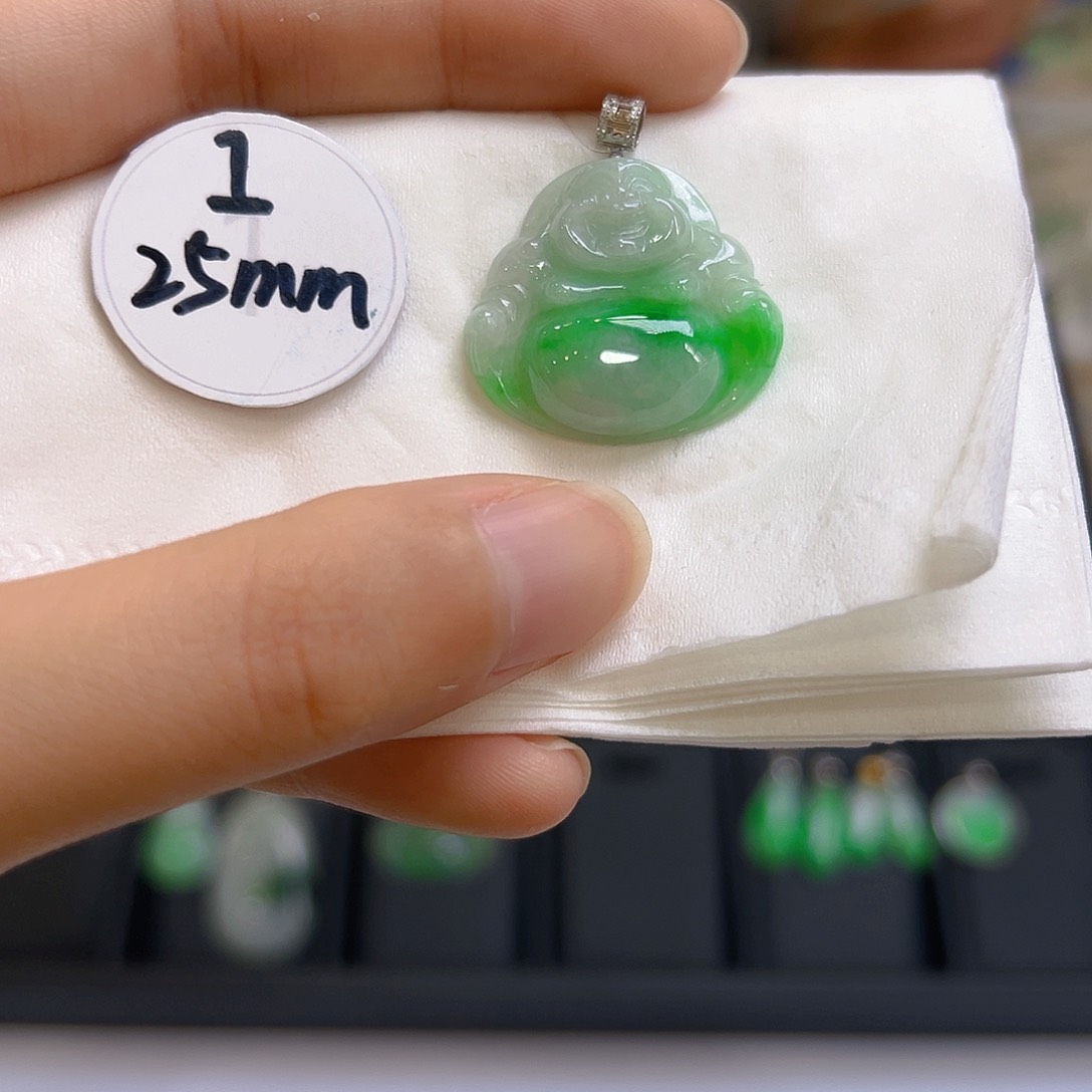 翡翠吊坠(不含链)18K金镶嵌翡翠