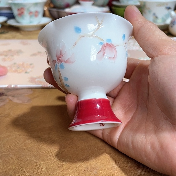 【闪购商品】玉兰风清高足杯。。。，