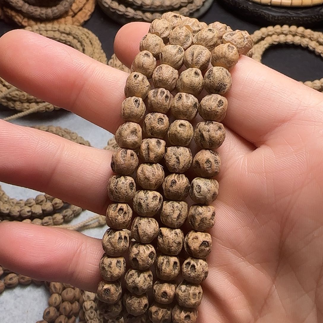 柏香籽/百香籽手串V**y红皮脏鬼