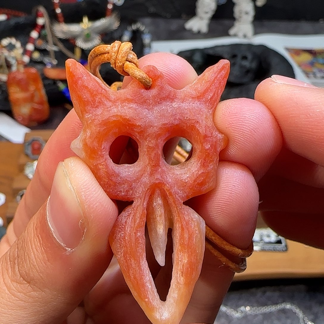 歌***哥翡翠未镶嵌颈饰klll