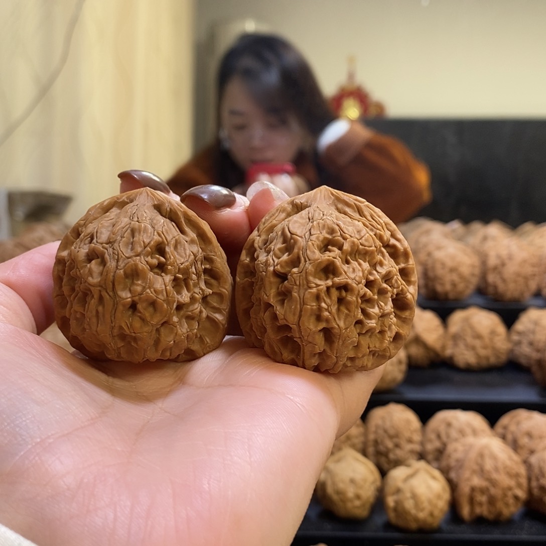 把件文玩核桃40水龙纹有修