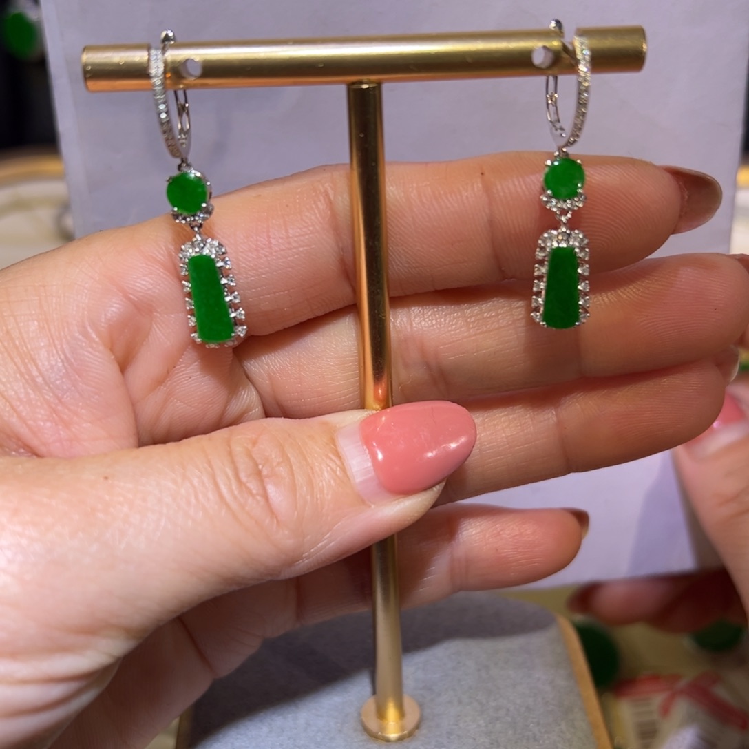 翡翠颈饰18K金镶嵌耳环