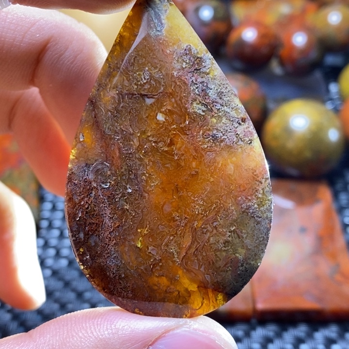 玛瑙/玉髓颈饰未镶嵌