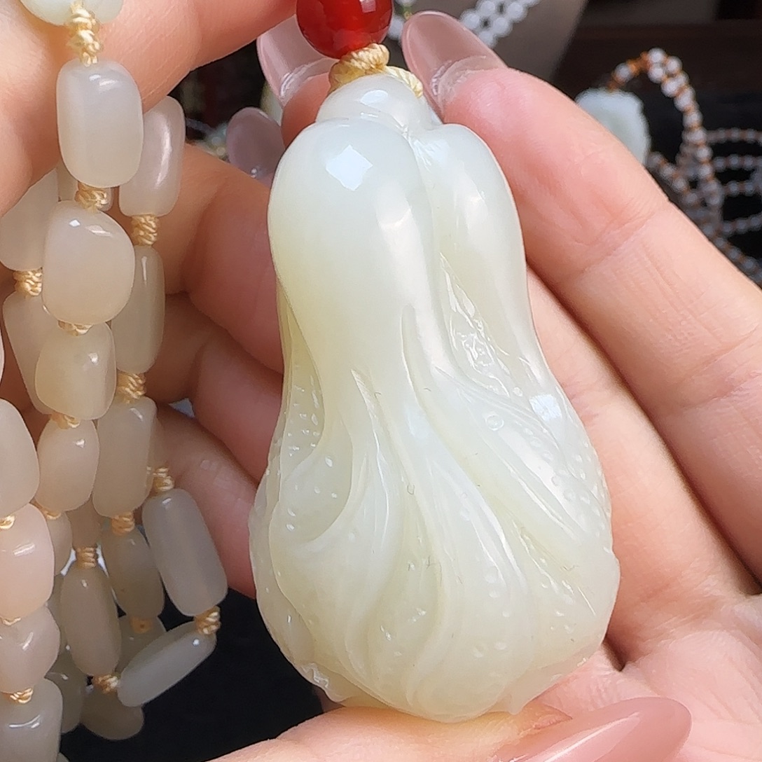 和田玉未镶嵌颈饰定制发货