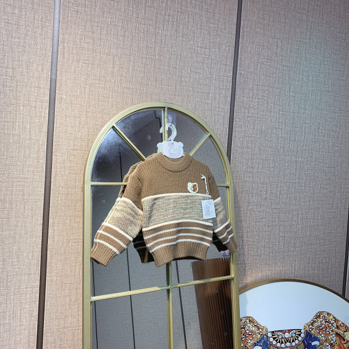 AD662  宝宝卡其色套头厚毛衣   冬款