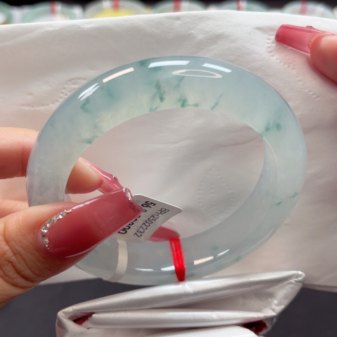 【闪购商品】翡翠手镯未镶嵌冰透厚装蓝底飘兰花清透水润56.8圈13