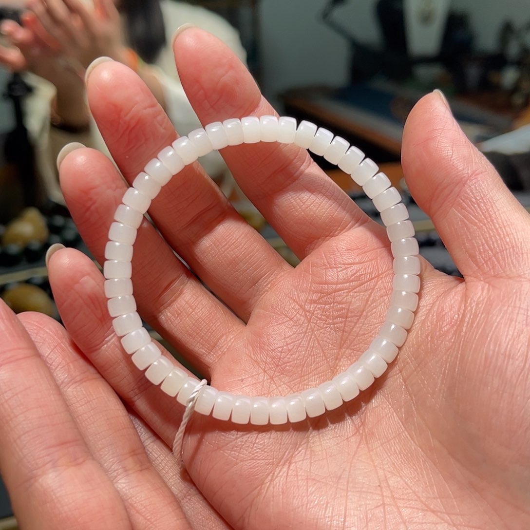 和田玉手链未镶嵌