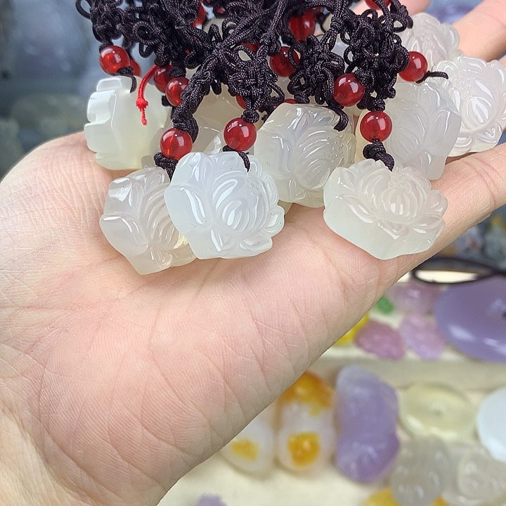 玛瑙/玉髓未镶嵌颈饰多样性发一