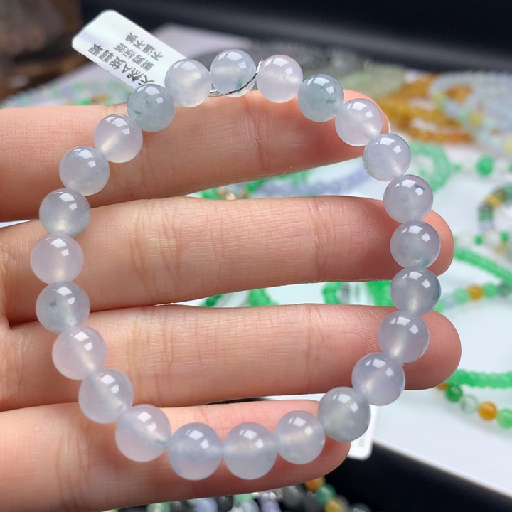 翡翠手镯未镶嵌卡