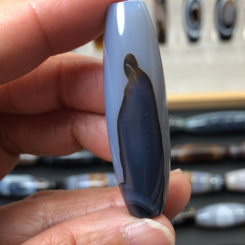 小***满玛瑙/玉髓未镶嵌吊坠(不含链)