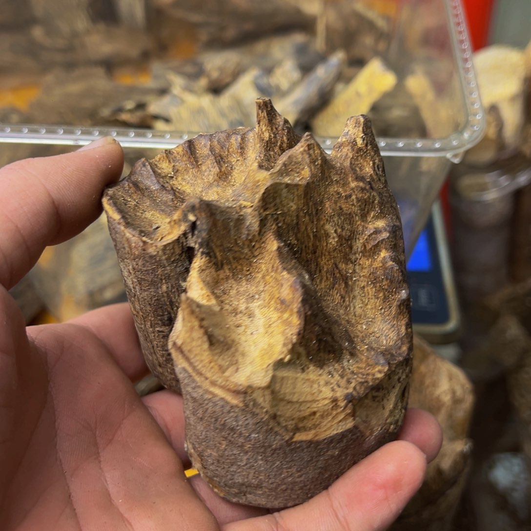 沉香沉香碎屑G**a木屑碎料