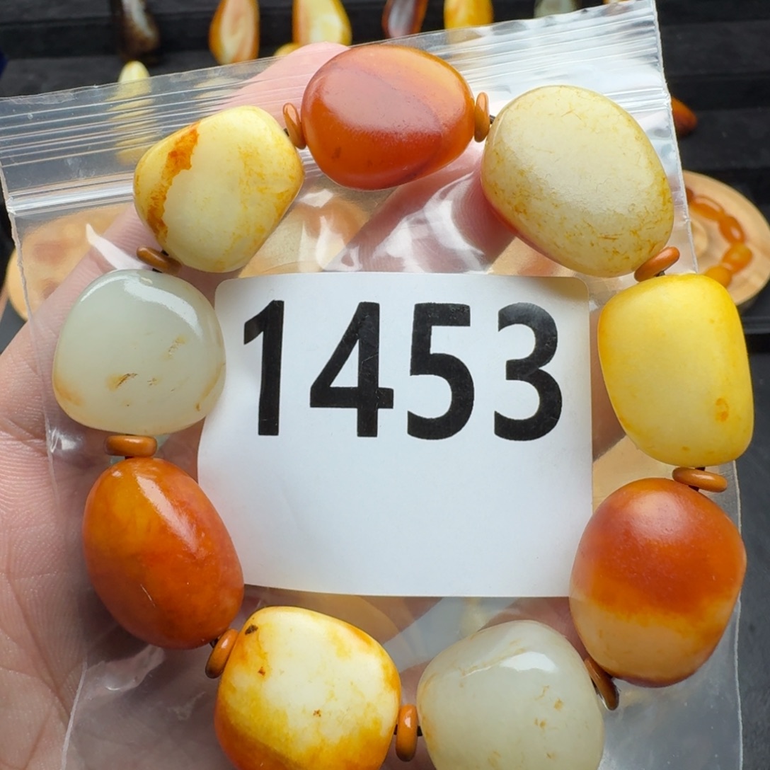 和田玉未镶嵌手串