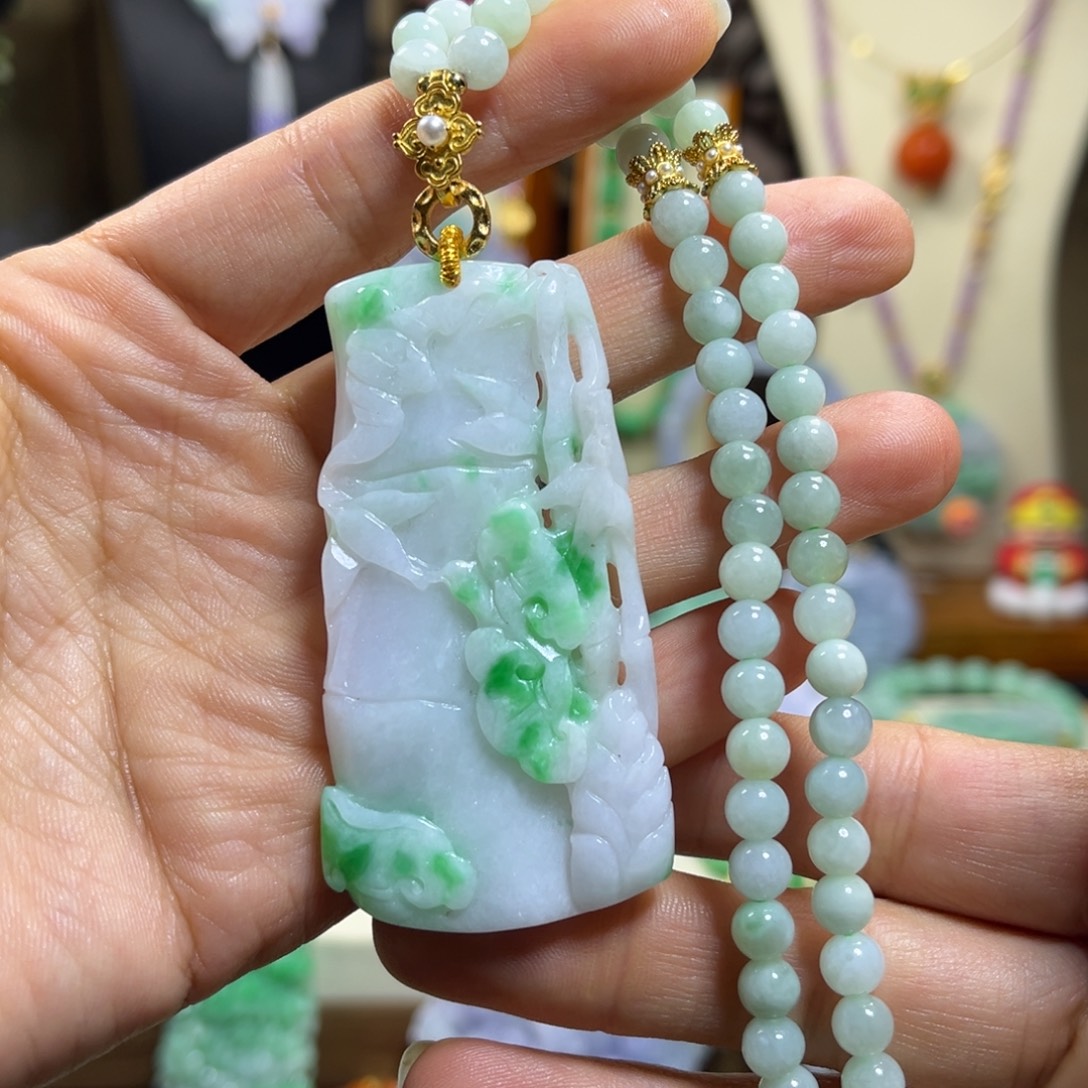 *****翡翠未镶嵌颈饰天然翡翠