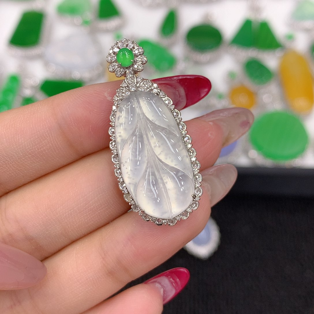 翡翠颈饰18K金镶嵌111111111