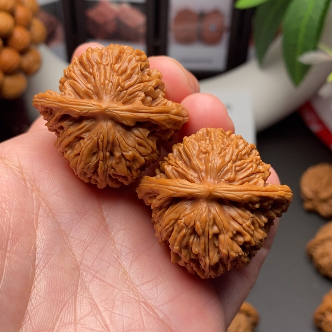 文玩核桃把件四座楼40