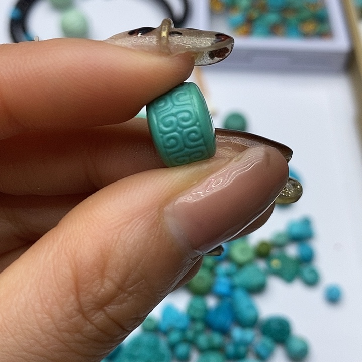 绿松石未镶嵌珠宝奇石