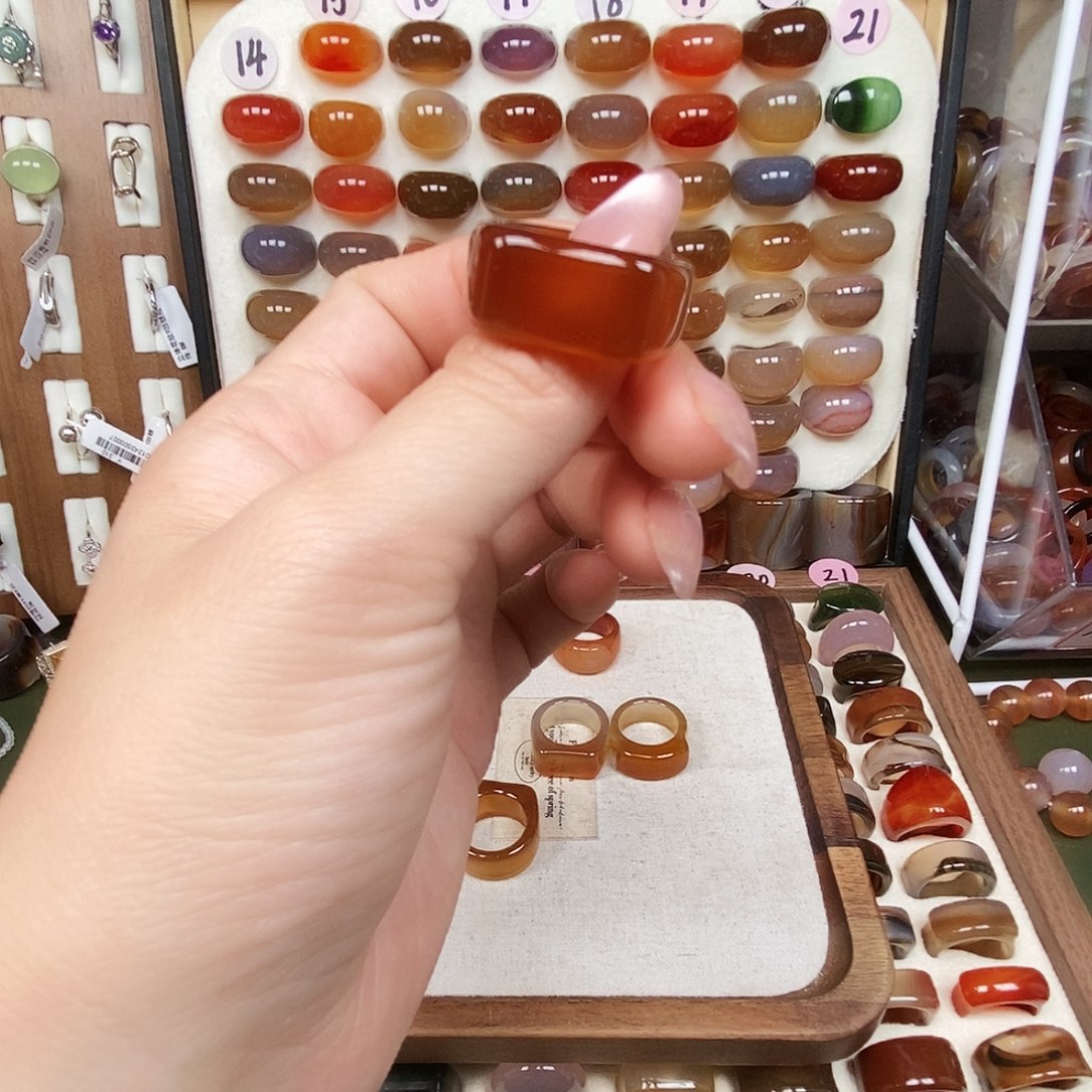 M***董玛瑙/玉髓未镶嵌戒指