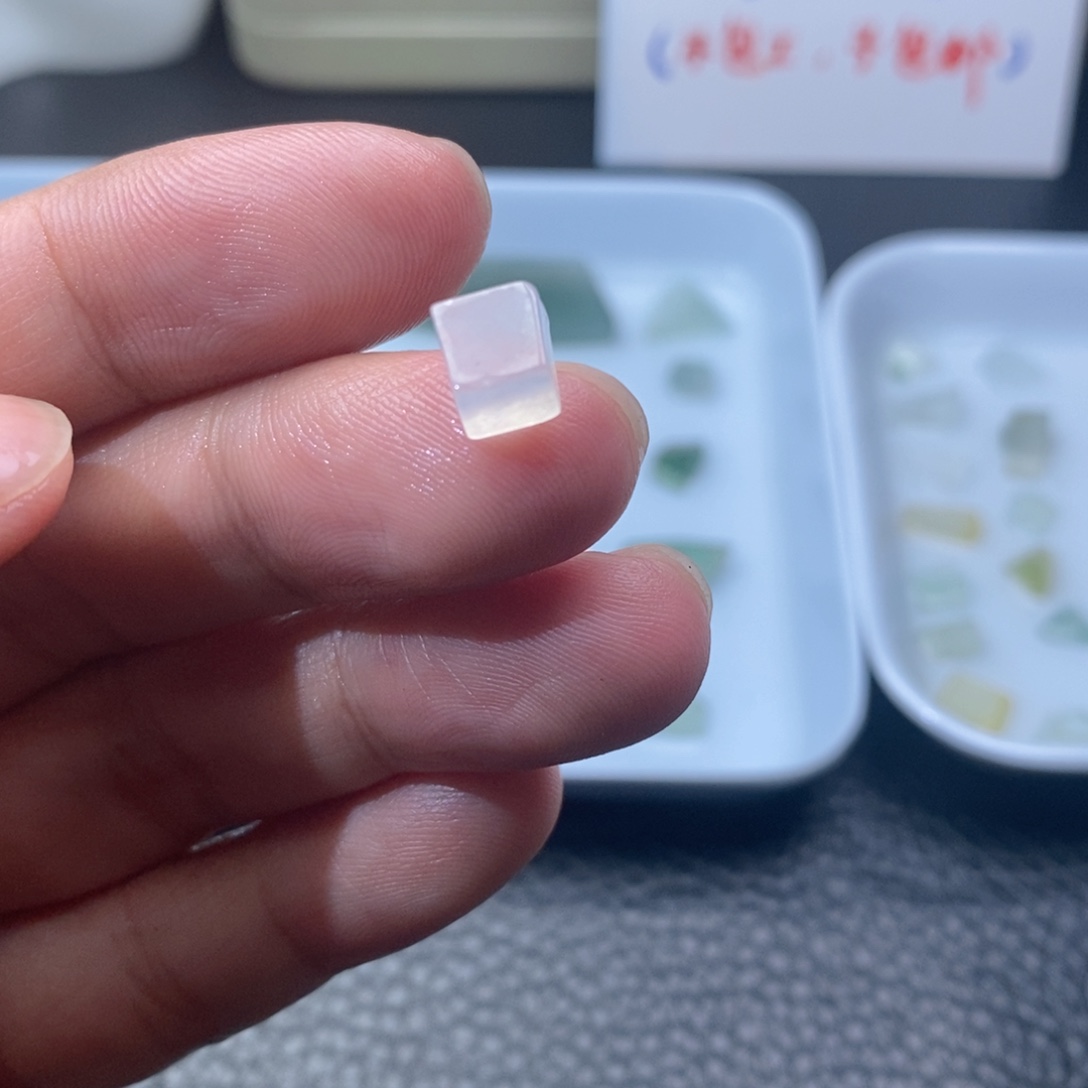 未镶嵌定制翡翠方形