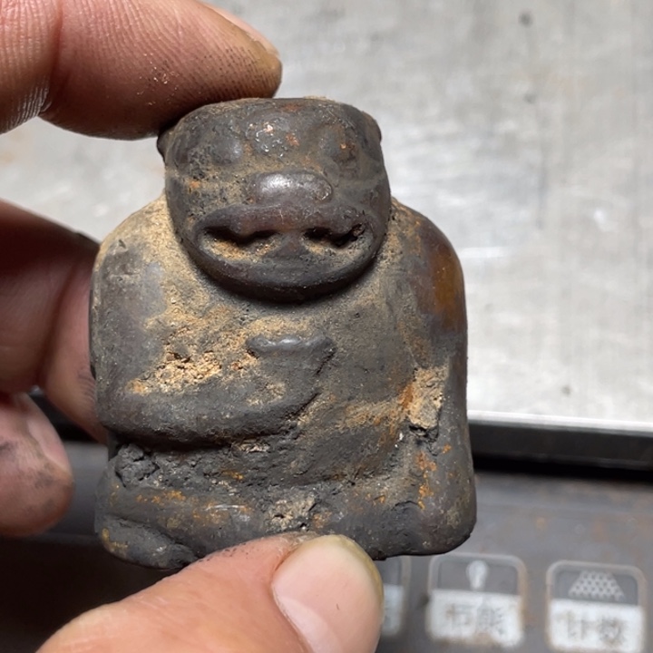 奥***曼和田玉（糖玉）未镶嵌颈饰