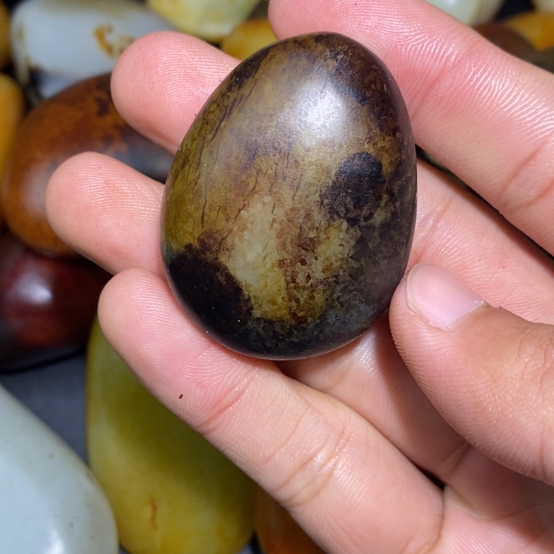 和田玉未镶嵌珠宝奇石