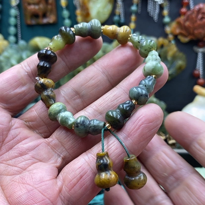 【闪购商品】蛇纹石玉未镶嵌手链随机发货